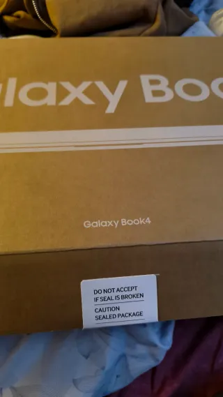 Samsung Galaxy Book4, Intel i3, 8/256, 15.6"