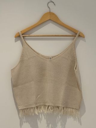 Blusa tejida con flecos beige Talla M