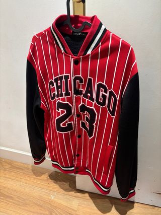 Chaqueta Chicago Bulls Roja y Negra