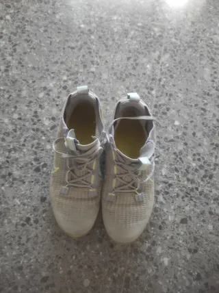 Nike Bambas Beige y Amarillo