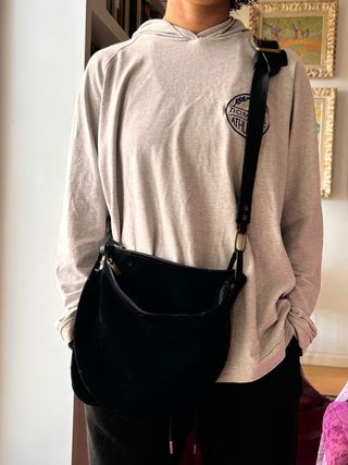 Bolso bandolera de ante negro