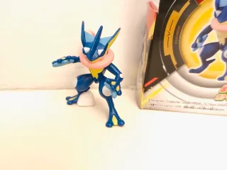 Figure Pokemon Greninja Tomy