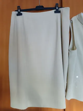 Conjunto de fiesta beige