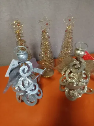 Adornos Navideños Ángeles y Árboles lote 15 euros