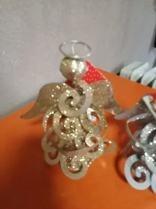 Adornos Navideños Ángeles y Árboles lote 15 euros