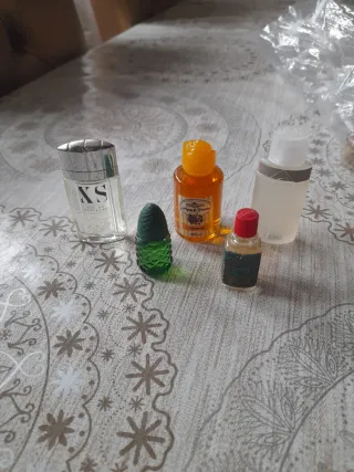 Set di miniature di profumi antichi