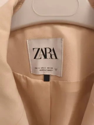 Americana corta Zara rosa