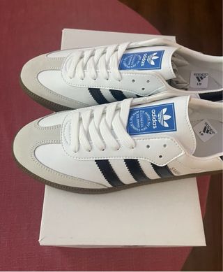 zapatilla S amba Talla 41 Blancas y Negras