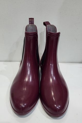 Bonitos botines granates de agua. 37.