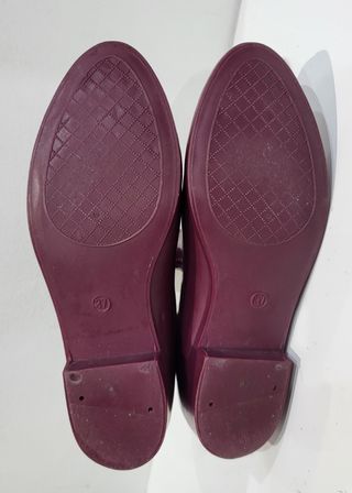 Bonitos botines granates de agua. 37.