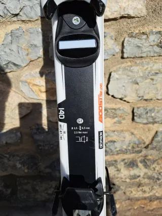 Esquís infantiles 140 cm