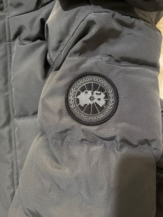 Giacca Canada Goose Grigia con Cappuccio
