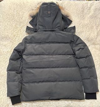 Giacca Canada Goose Grigia con Cappuccio