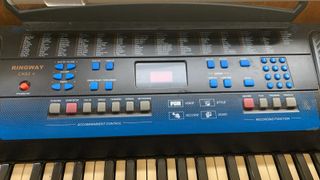 Teclado Musical Ringway CK62