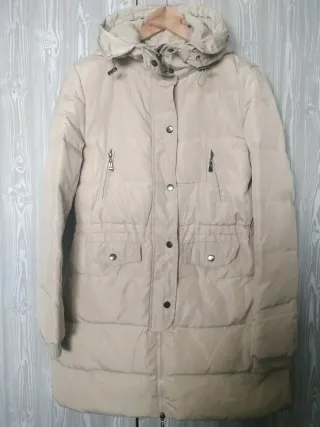 Chaqueta impermeable beige
