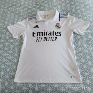 Equipación original del Real Madrid (13-14 años)