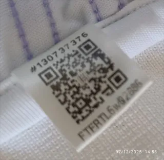 Equipación original del Real Madrid (13-14 años)