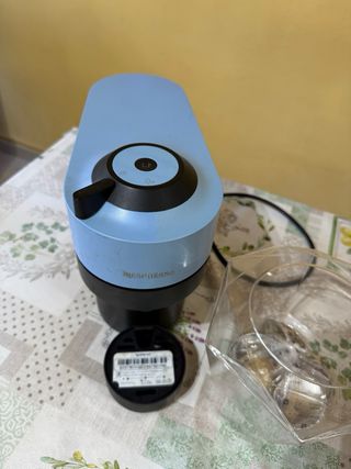 Cafetera Nespresso Azul y Negra