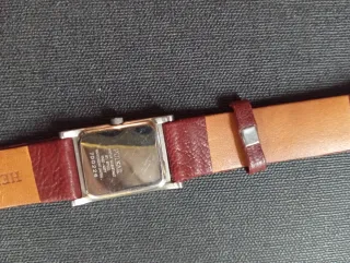 Orologio da polso Pulsar donna con cinturino rosso