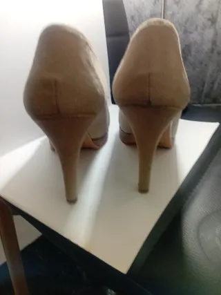 Zapatos de fiesta beige