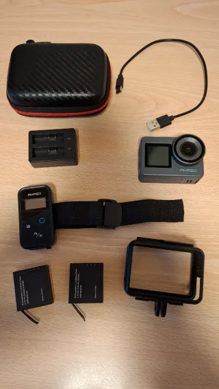 Cámara Akaso Brave 7 + Accesorios