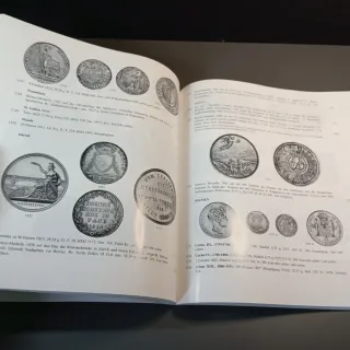 M11. Asta di monete d'oro e d'argento 149