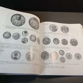 M11. Asta di monete d'oro e d'argento 149