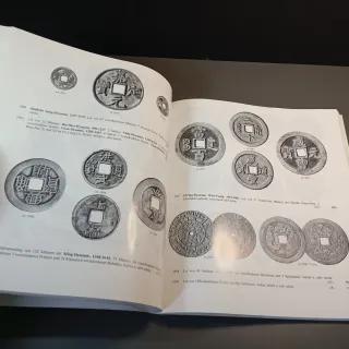 M11. Asta di monete d'oro e d'argento 149