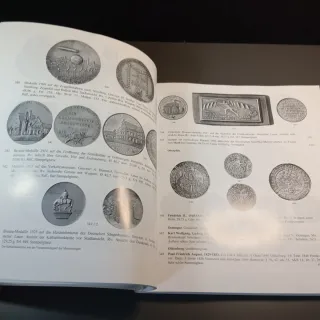 M11. Asta di monete d'oro e d'argento 149