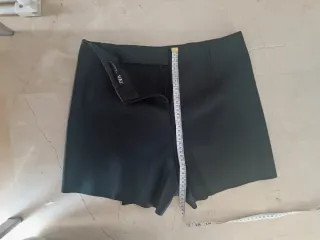 Falda pantalón efecto piel negra