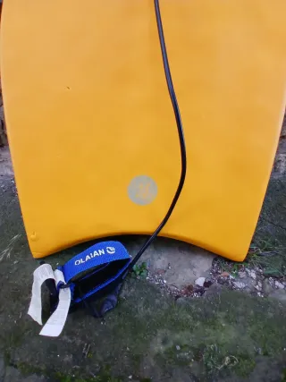 Bodyboard OLAIAN Amarillo y Negro