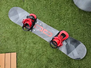 Tabla de Snowboard DC con Fijaciones 145cm