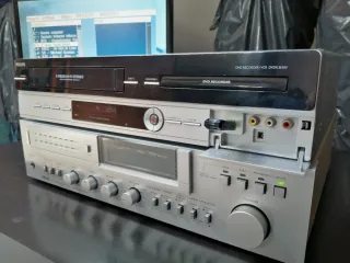 Akai Philips