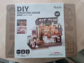 Maqueta DIY Rolife NO.17 Café