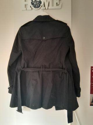 Gabardina Stradivarius Negra