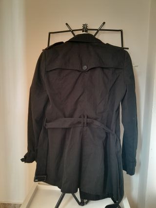 Gabardina Stradivarius Negra