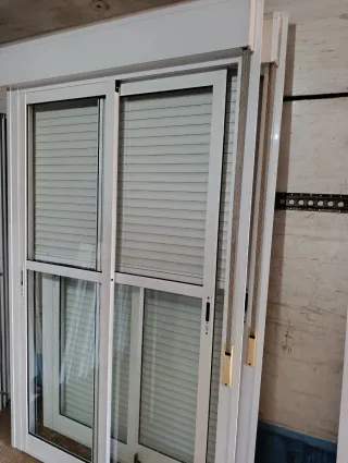 Ventana balconera aluminio  alto 226x130ancho