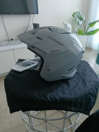 Casco Airoh integral Talla M (57-58)