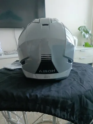 Casco Airoh integral Talla M (57-58)