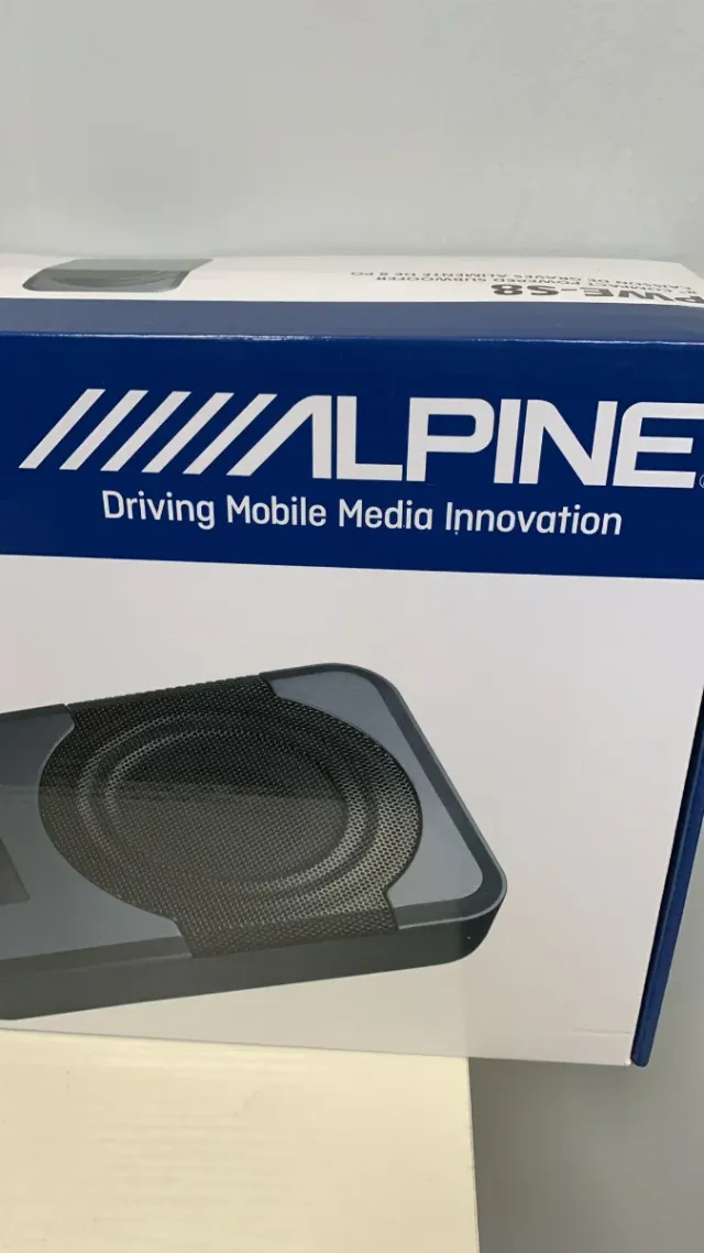 Alpine PWE-S8 Subwoofer Autoamplificado 8