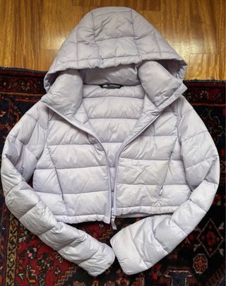 Chaqueta Zara Morada Corta Capucha