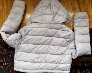 Chaqueta Zara Morada Corta Capucha