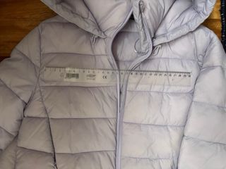 Chaqueta Zara Morada Corta Capucha