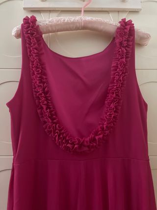 Vestido rosa con volantes de fiestas