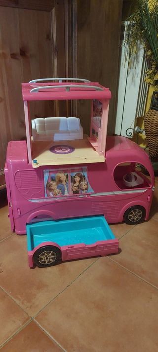 Caravana Barbie Sirena con Accessori