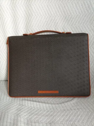 Portafolio Salvador Bachiller con asa