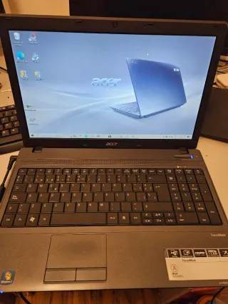 Portátil Acer TravelMate Negro/Gris