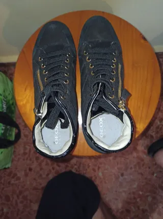 Botín Geox negro cremallera talla 36
