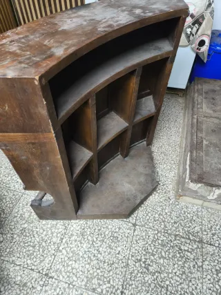 Barra de madera maciza tallada estilo clásico