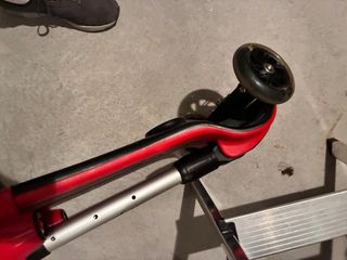 Patinete infantil rojo